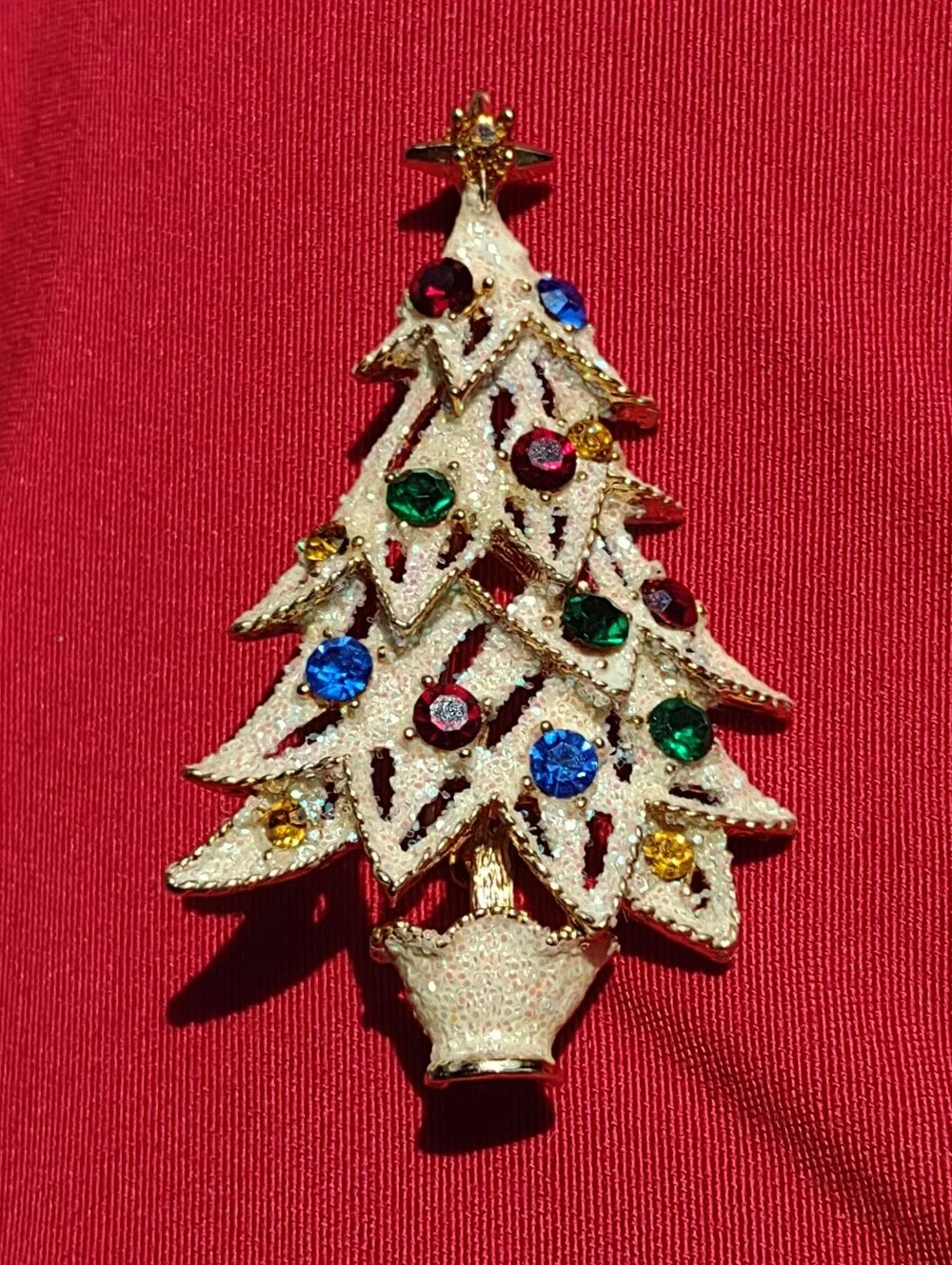 Vintage EISENBERG ICE Christmas Tree Pin Brooch Frosted White Rhinestones 2 1/4